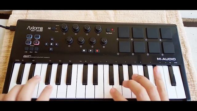 Happier-Marshmello (Live looping) M-Audio Axiom 32 смотреть онлайн