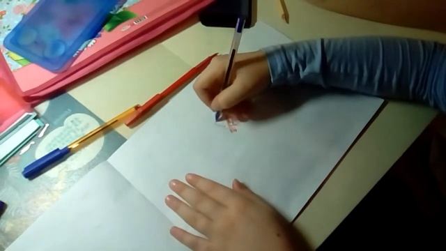 Как девочка нарисовала рисунок в стиле граффити смотреть онлайн