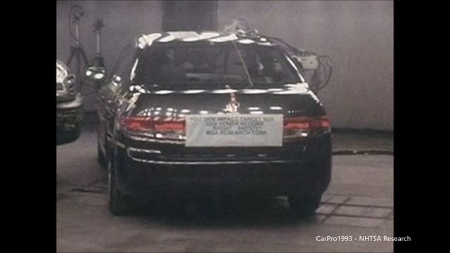 2004 Honda Accord Vs. 2002 Toyota Tundra FMVSS 214 Side Crash Test смотреть онлайн