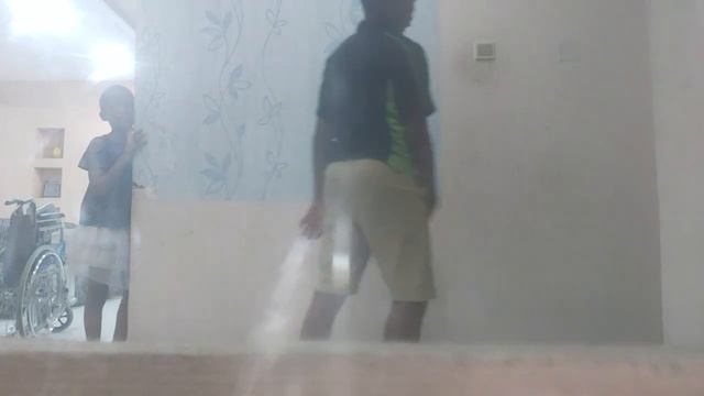 How the different types of men react while punching. смотреть онлайн