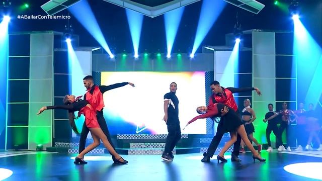 Homenaje a Luis Segura "El Papá de la Bachata" | A Bailar смотреть онлайн