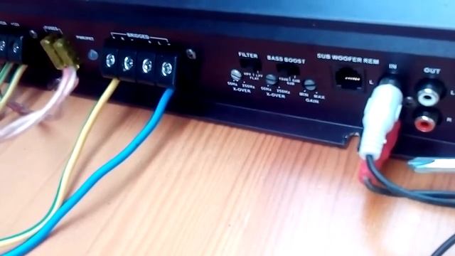 Как подключить сабвуфер к 2х канальному усилителю  Мостом  Мостовое подключение