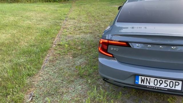 2021 Volvo S90 T8 Recharge | Quick Look смотреть онлайн