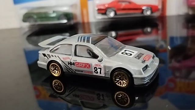 "Hotwheels Ford Sierra Cosworth 1987: A Detailed Look and Close-up Review" смотреть онлайн