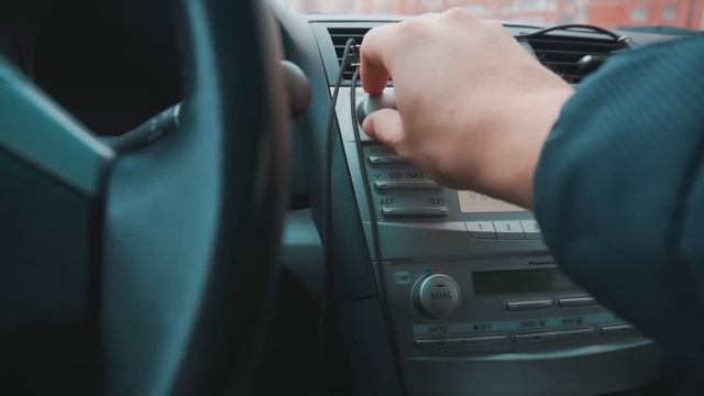 РАДУЖНЫЕ ДРУЗЬЯ нашли нас в РЕАЛЬНОЙ ЖИЗНИ!!! СИНИЙ и ЗЕЛЕНЫЙ МОНСТР у нас дома. смотреть онлайн