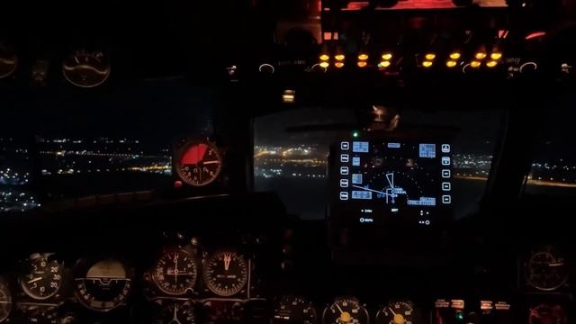 Посадка ночью на самолёте Ан-26 смотреть онлайн