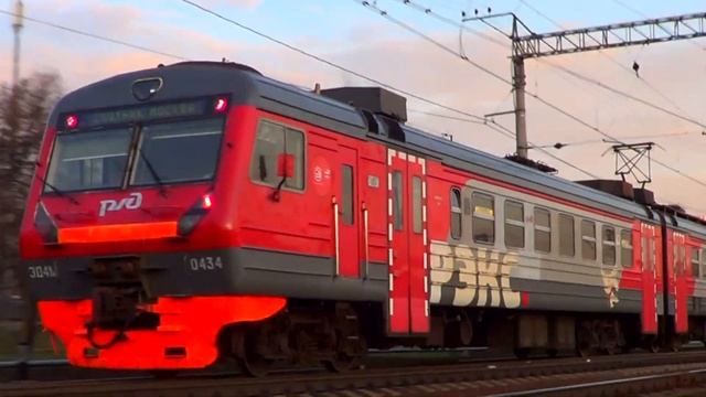 "Кософарик из Жел Дора на Казанке!" Электропоезд ЭД4М-0434 "РЭКС-Спутник" смотреть онлайн