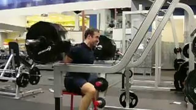 Box Squat 495 x 8 смотреть онлайн
