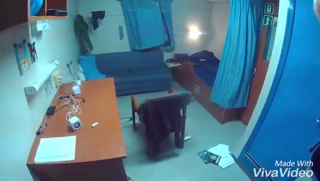 Чем работа в море отличается от работы в офисе смотреть онлайн