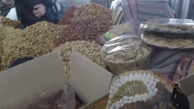 Ташкент, что посмотреть? Рынок Чорсу! Торгуемся и показываем что привезти домой из Узбекистана! смотреть онлайн