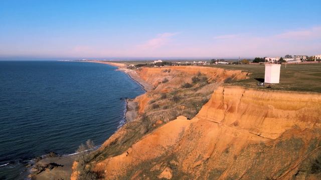Берег в Береговом. 4к. Январь 2021 на море в Крыму. Западный берег.