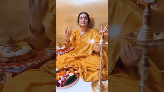 SARVA VASHANKARI MUDRA BEEJ BLOOM смотреть онлайн