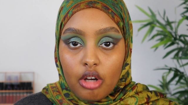 Hello Fall ?? | GREEN FALL INSPIRED MAKEUP LOOK ft. Huda Beauty Python Wild Obsessions Palette смотреть онлайн