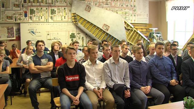 Депутат Госдумы Елена Серова посетила Луховицкий авиатехникум смотреть онлайн