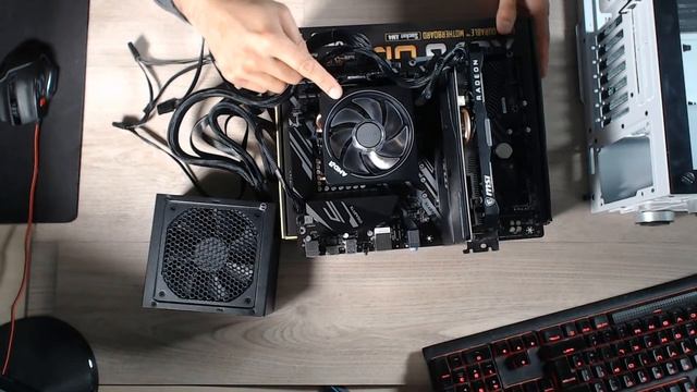 Build A PC LIVE - YOU Tell Us How To Build It CHALLENGE! DAY 4 смотреть онлайн
