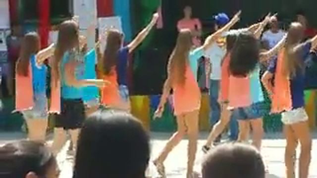 классный танец от отряда дружные ребята ! лагерь ЮДС смотреть онлайн