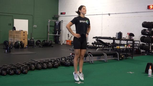 Double Leg Vertical Pogo Hops смотреть онлайн