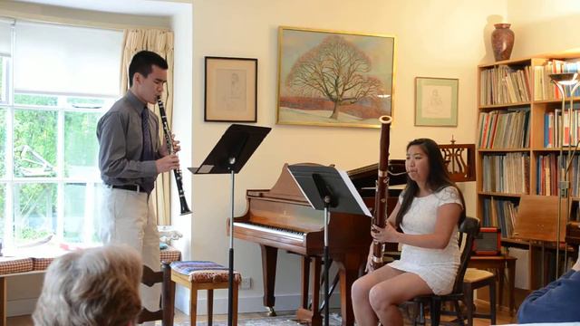 Drei Duos for Clarinet and Bassoon WoO 27, No. 1 - Beethoven | Wes & Autumn смотреть онлайн
