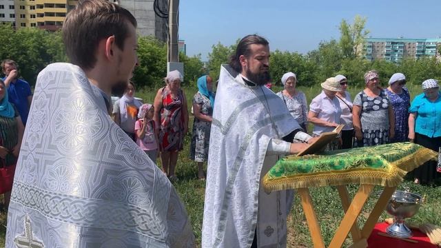 Установка креста с куполом на храм прп. Аристоклия Афонского смотреть онлайн