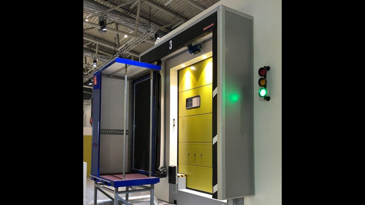 Выставка BAU 2019. Надувной герметизатор и выдвижной мост в работе смотреть онлайн