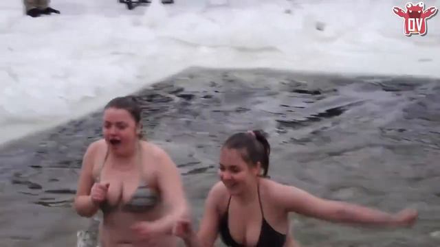 КРЕЩЕНИЕ в Днепре. КИЕВ 19.01.2016 смотреть онлайн