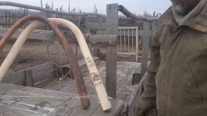 Превращаем согнутые заготовки в дуги для лошадей.