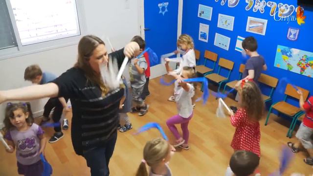 Детский сад "Сияющие звездочки" в Петах Тикве смотреть онлайн