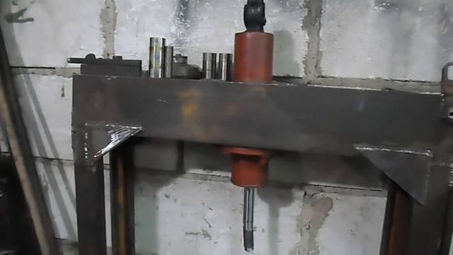 Пресс гидравлический (самодельный) смотреть онлайн