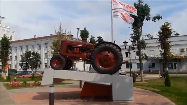 Ля Трактарнага заводу Возле Тракторного завода Near the Tractor factory смотреть онлайн