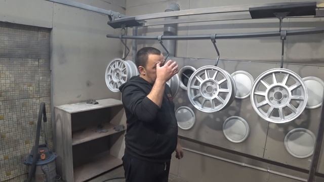 Помогли отреставрировать диски от Volvo для канала Слово Пацана. смотреть онлайн