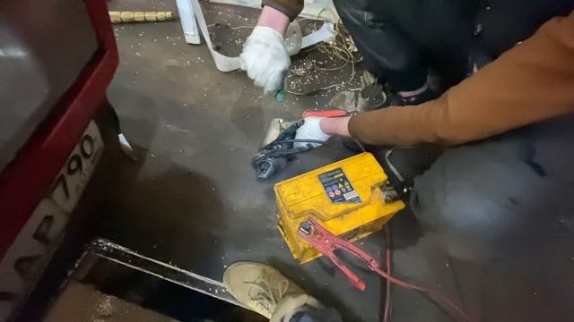 Можно ли заработать на Жигулях ? Купил Ваз 2105 v16 35 тысяч рублей смотреть онлайн