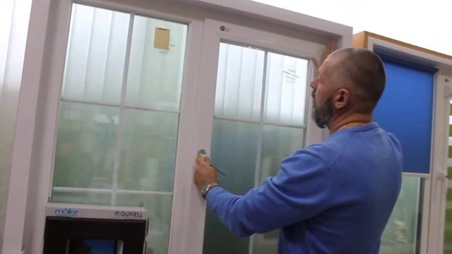 Ремонт пластикового окна. Задевает створка. Регулировка створки смотреть онлайн