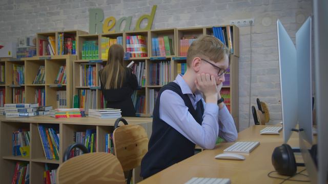 Ау, люди (2024) смотреть онлайн
