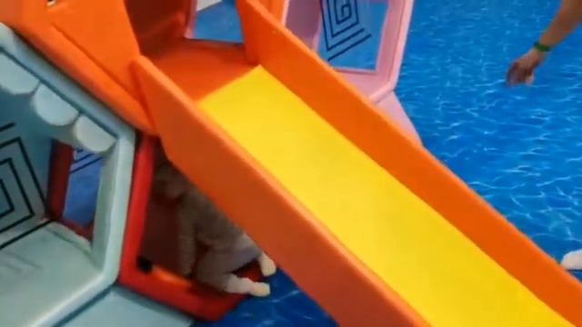 Милаша в Vanana Park смотреть онлайн
