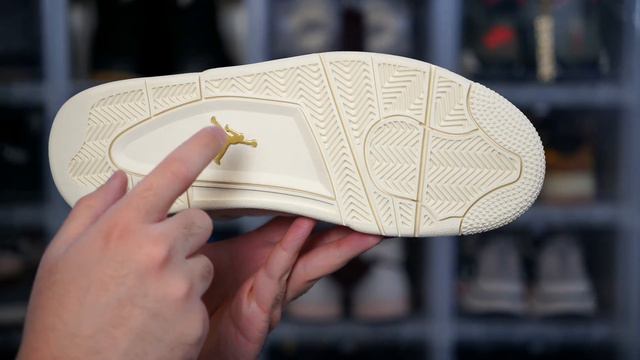 THERE'S 1 PROBLEM.. Jordan 4 Sail Metallic Gold FIRST LOOK! смотреть онлайн