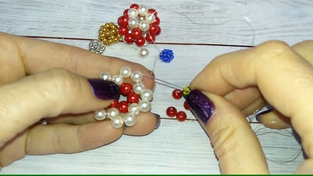 Шарик из бисера или бусин / как сделать шарик из бусин смотреть онлайн