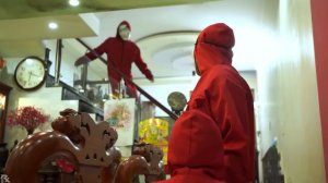 MONEY HEIST VS MONEY HEIST KOREA ll FAST OR DIE 1.0 ( Epic Parkour Action Pov Chase )