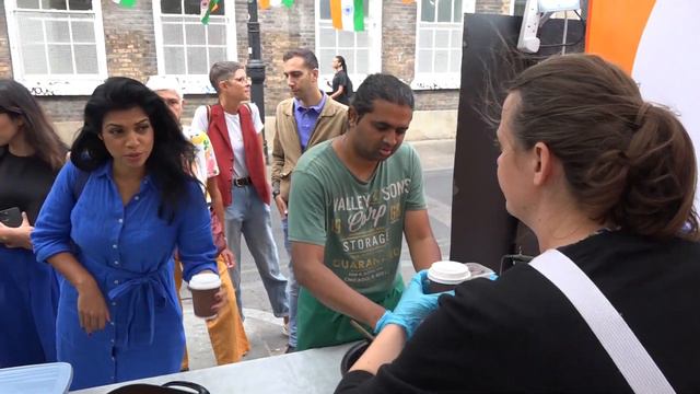 Indian Street Food Stall Recipes: Cumin Potatoes | Soya Chicken Curry | Chickpea & Spinach | London смотреть онлайн