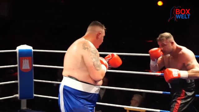 Dennis Lewandowski vs Boris Estenfelder - 10 rounds heavyweight - 02.09.2018 - Hamburg смотреть онлайн