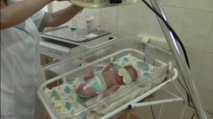 Физиологическая желтуха новорожденных. Желтуха у новорожденных причины, показатели, лечение.