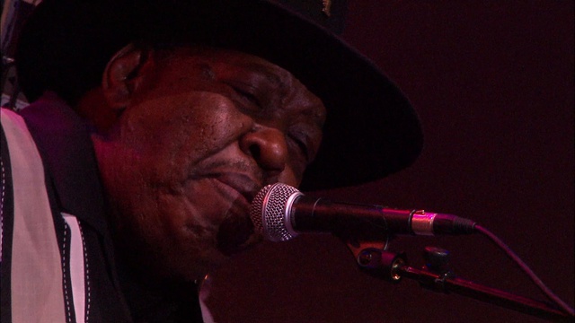 Magic Slim feat. Keb' Mo' - Mother In Law Blues, The Blues Is Alright - Live Jazz à Vienne смотреть онлайн