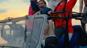 Замечательное поздравление от родителей на выпускной 11 класс 2021год. Шикарный клип!