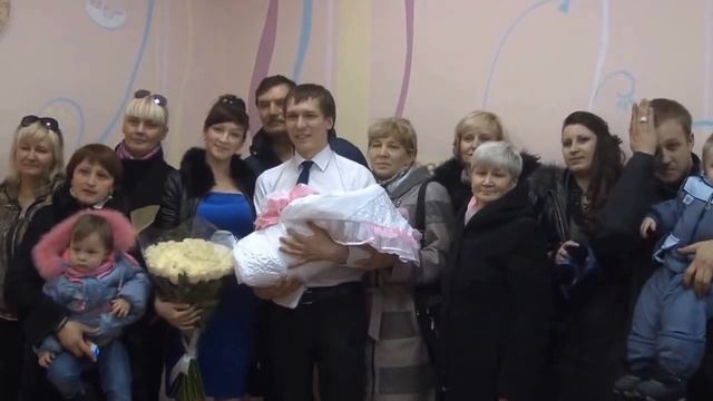 ДОЧЕНЬКЕ 1 ГОДИК смотреть онлайн