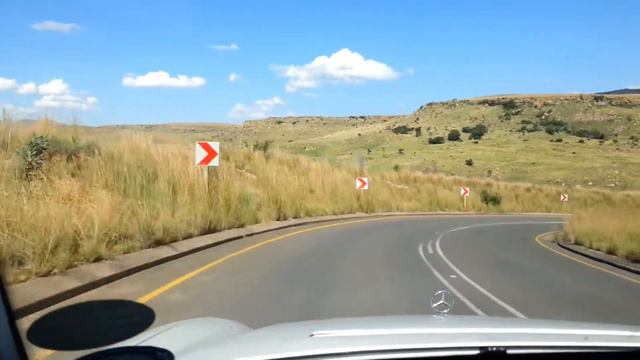 Mercedes Benz E240 Through The Golden Gate National Park смотреть онлайн