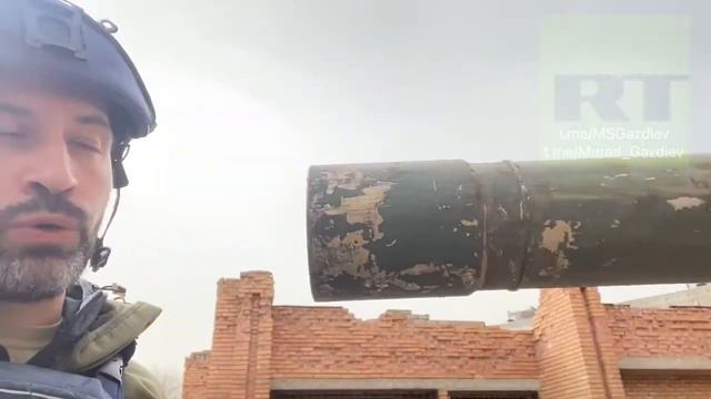 В Мариуполе, на Левобережье, полк "Азова" засели в очередной высотке. смотреть онлайн