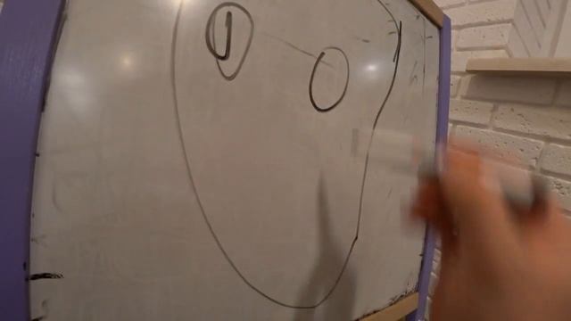 Рисование на доске, ребёнок рисует, играем в стрелялки на доске рисования, pap s day смотреть онлайн