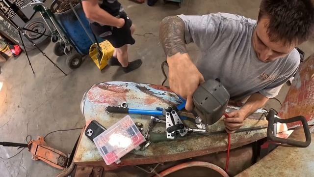 Reviving a 1953 Chevy 3100 1/2 ton Short bed You won’t believe the transformation! Kansas FARM TRUC смотреть онлайн