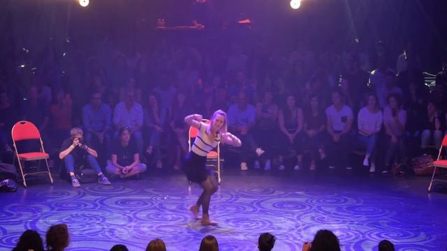 Charleston Dance Silent Circle Touch in the Night Audrey da Sois смотреть онлайн