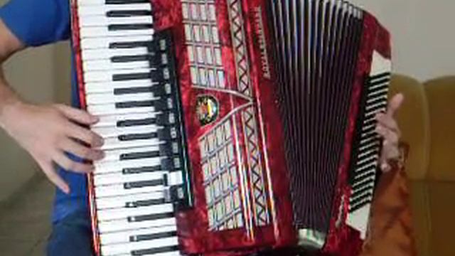 VENDIDO!!! Alemão Acordeons - Venda de Acordeons - Royal Stardard Montana смотреть онлайн