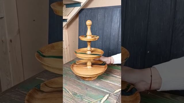 Блюдо трехуровневое дуб + эпоксидная смола. смотреть онлайн